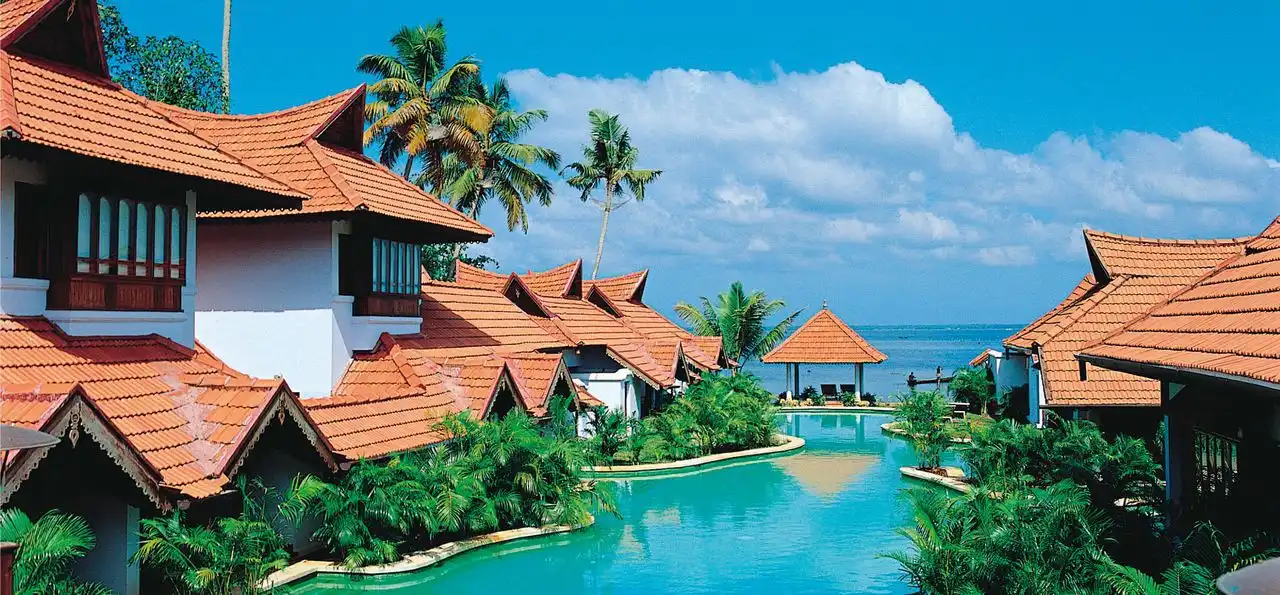 Kumarakom Lake Resort Kerala with heritage villas, canals and lake-facing grounds