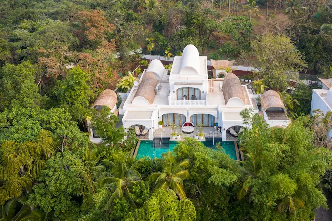 Elegant beachside wedding venue in Kerala with sunset view and premium decor