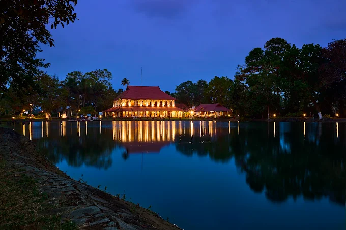 Luxury wedding venue in Kerala with serene backwaters and elegant decor